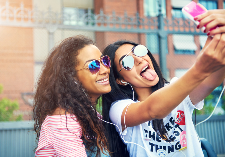 11 Types of Friendships That Enrich Our Lives